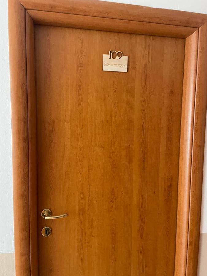Sportland Hotell Colle Val D'Elsa Eksteriør bilde