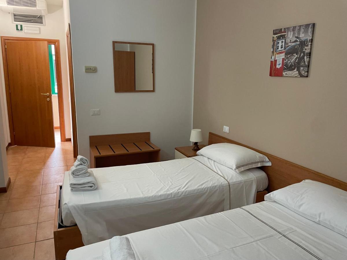 Sportland Hotell Colle Val D'Elsa Eksteriør bilde